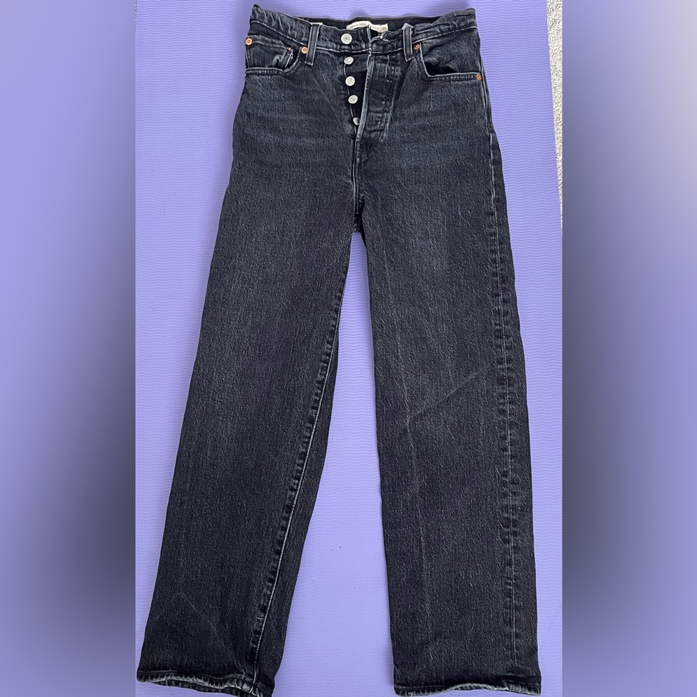 Levi’s Ribcage Straight Ankle Jeans